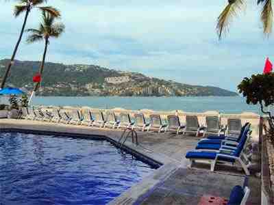 Acapulco Malibu — photo 1 of 5