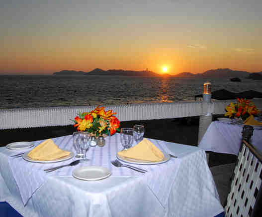Acapulco Malibu — photo 4 of 5