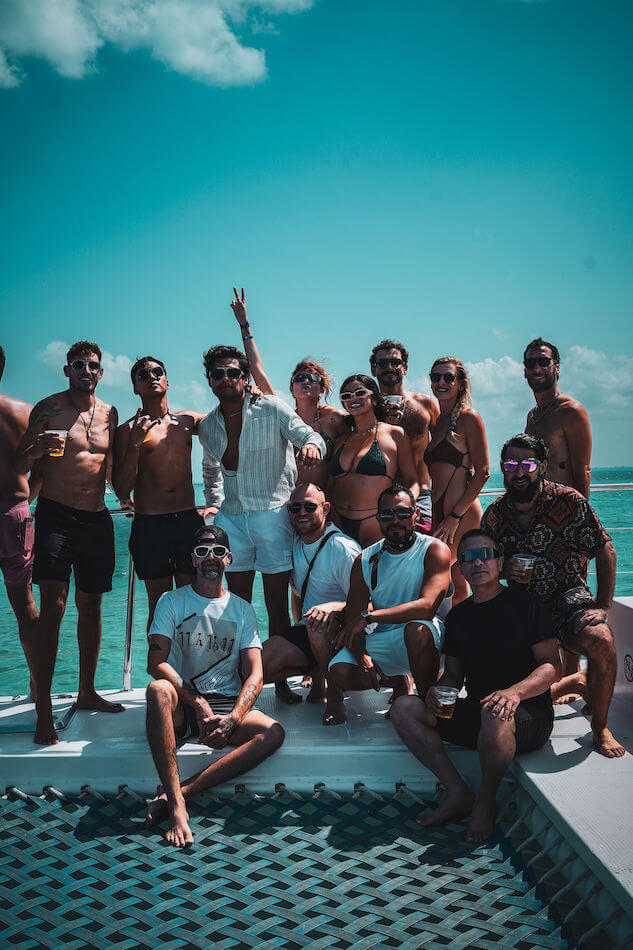 Deeplomatic Party Boat — photo 5