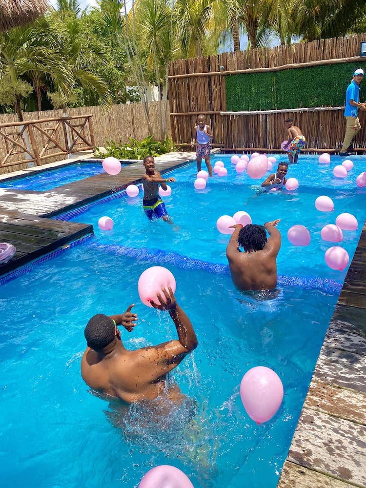 Chulas Pool Party and Beach Bar — foto 5 de 5