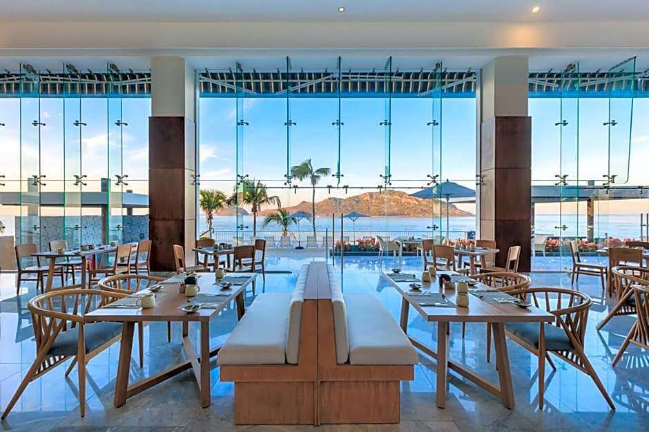 Courtyard by Marriot Mazatlan Beach Resort — foto 3 de 5